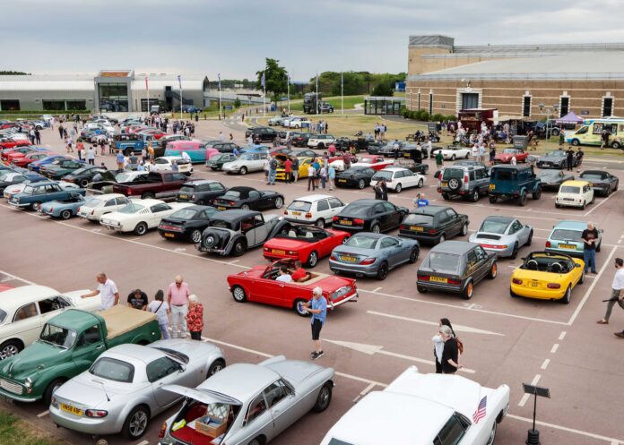 Gaydon-Gathering-lr